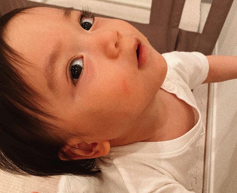 ジャンポケ斉藤さんの息子１歳の頃の画像