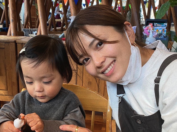 ジャンポケ斉藤さん息子と瀬戸サオリさんのツーショット画像