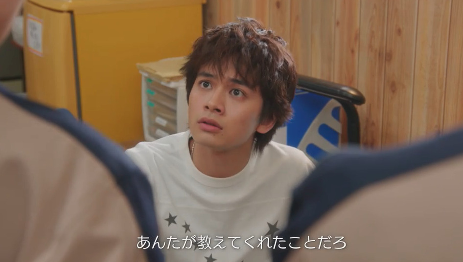 北村匠海が健気な表情をしている画像