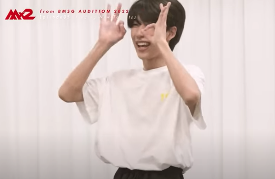 マーゼルのHAYATOがダンスしている画像