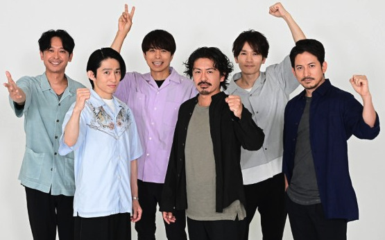 V6、2021年頃の集合画像