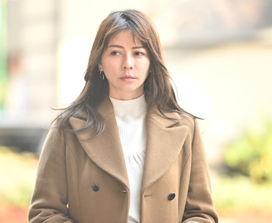 香里奈がドラマ100万回言えばよかったに出演している画像