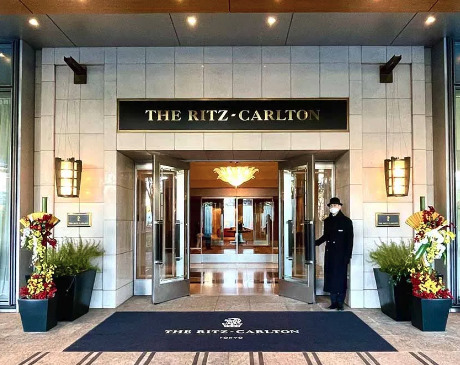 リッツカールトン東京の入口の画像