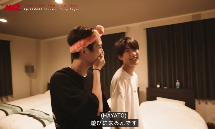 MAZZELのNAOYAとHAYATO合宿中の画像