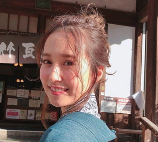 吉田正尚との嫁ゆり香の画像