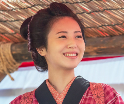 浜辺美波らんまんに出演している画像