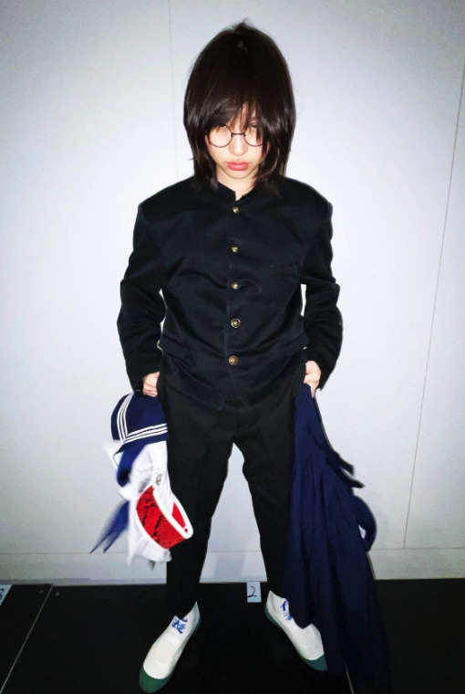 学ランを着ている新しいがこうのリーダーズSUZUKAの画像