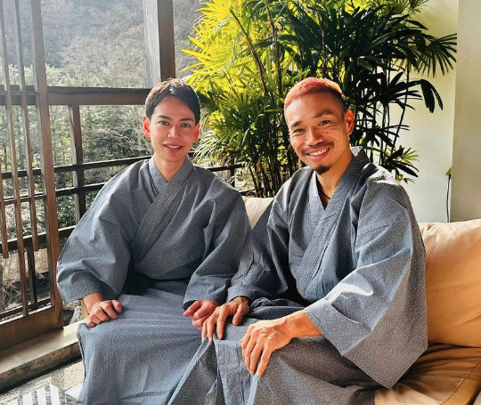 平慶翔と長友佑都の画像