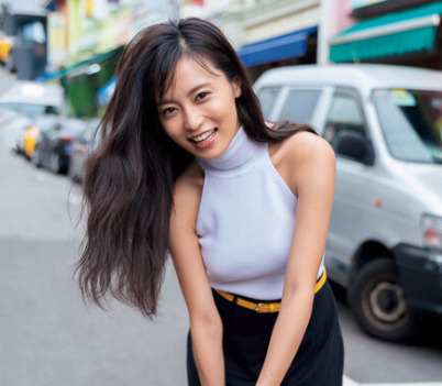 小島瑠璃子の画像