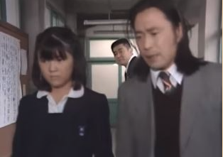 金八先生に出演する藤島ジュリー景子社長の画像