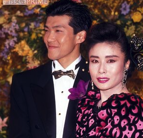 小柳ルミ子と大澄賢也の画像