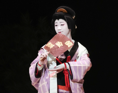 中村壱太郎女形の画像