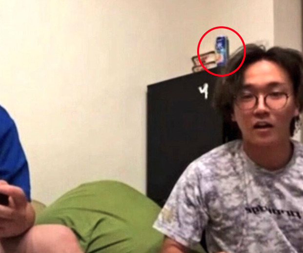 木村大成と加藤洸稀のインスタライブに映り込む氷結の画像