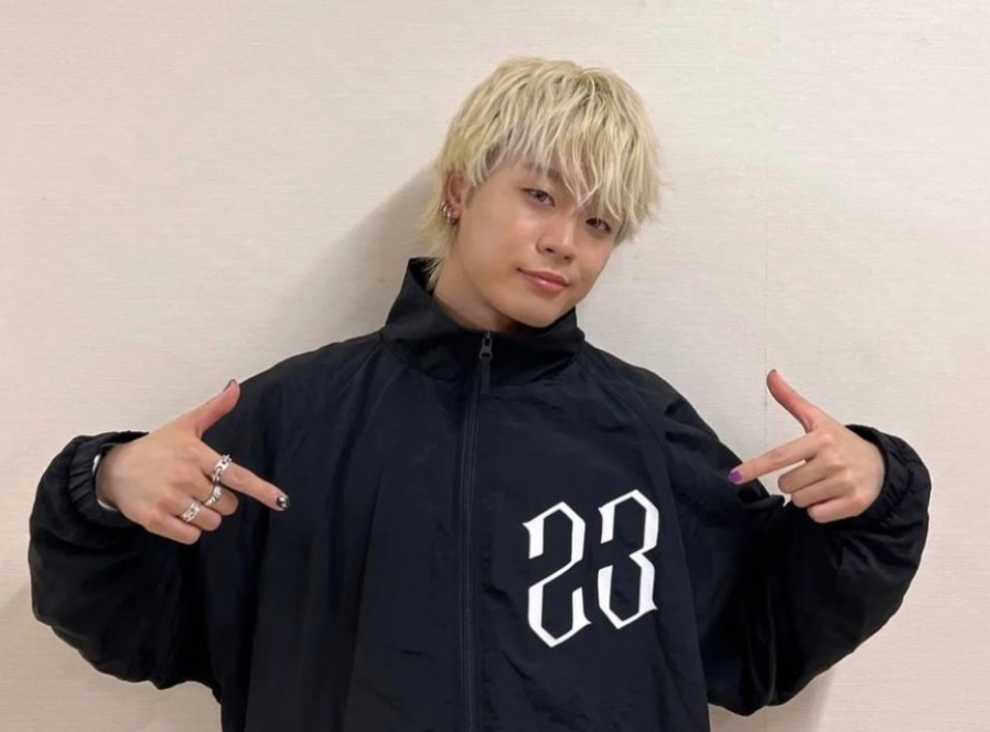 MAZZELのTAKUTOの画像