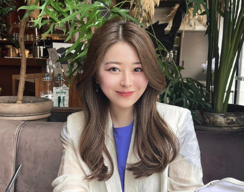 バチェラー尾崎真衣の画像