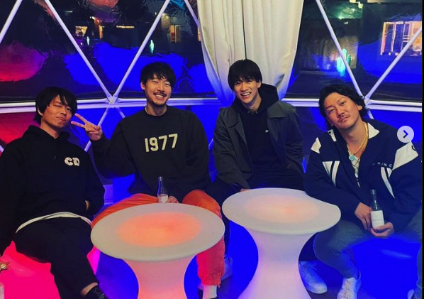 小出翔太のインスタグラムに登場するバチェラー長谷川恵一の画像
