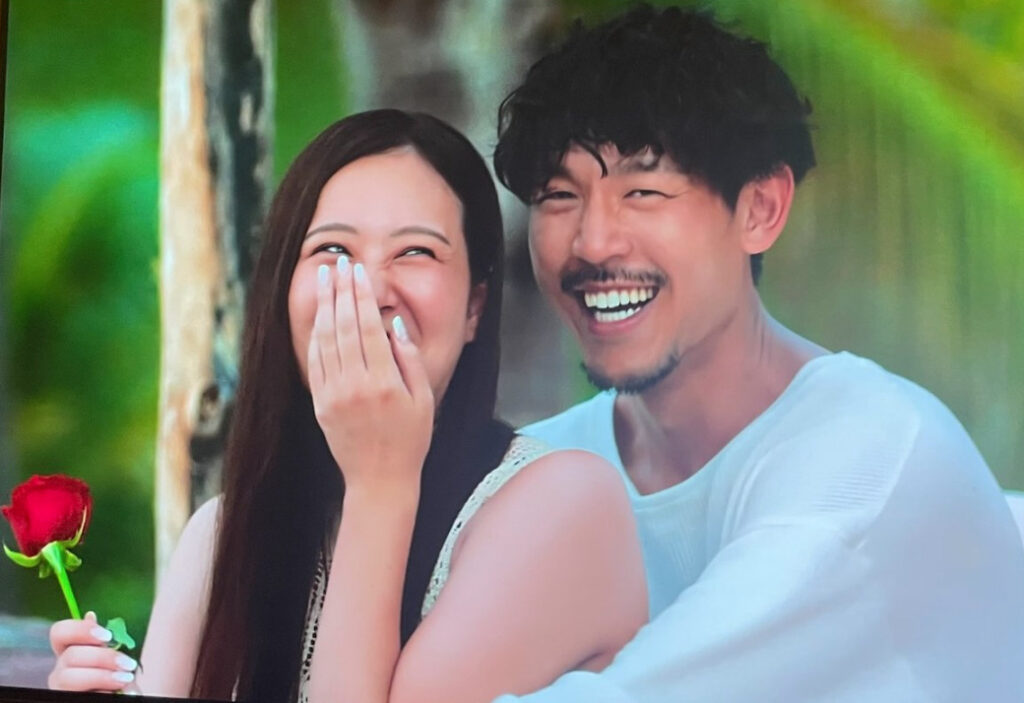 バチェラー長谷川恵一と西山真央の画像