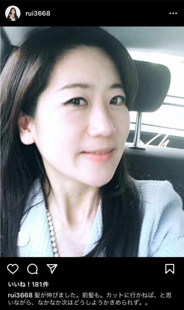 髪型をどうしようか悩む松川るいの画像