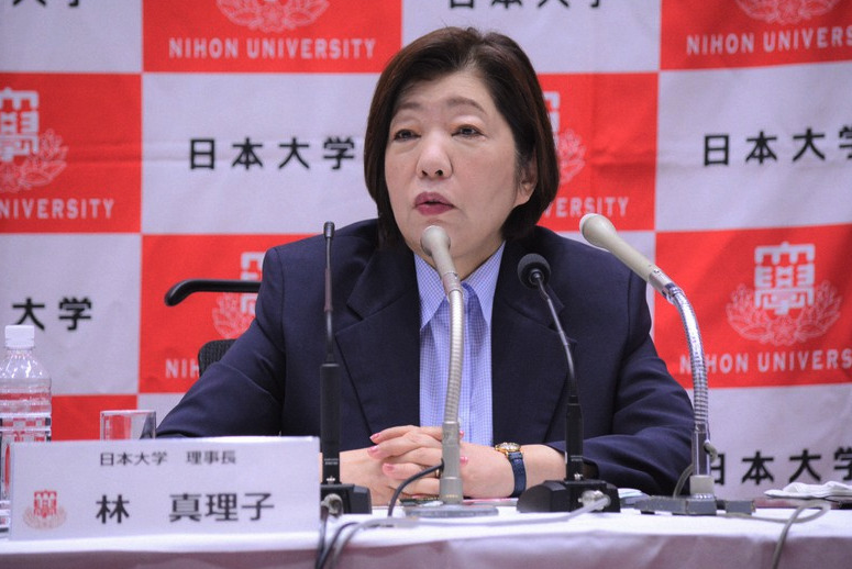 日大理事長の林真理子の画像
