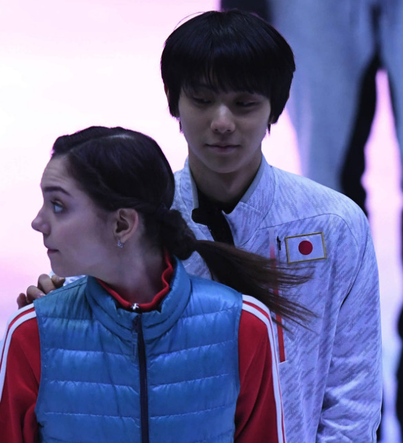 メドベージェワと羽生結弦の画像