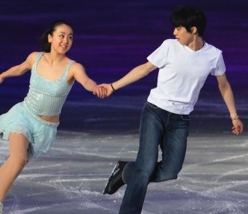 浅田真央と羽生結弦の画像