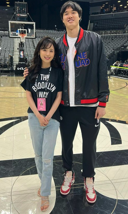 久慈アナと渡邊雄太選手の画像