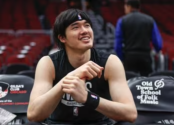 NBA渡邊雄太の画像