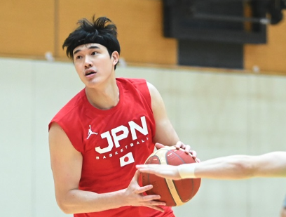 久慈暁子の旦那バスケットボール選手渡邊雄太の画像