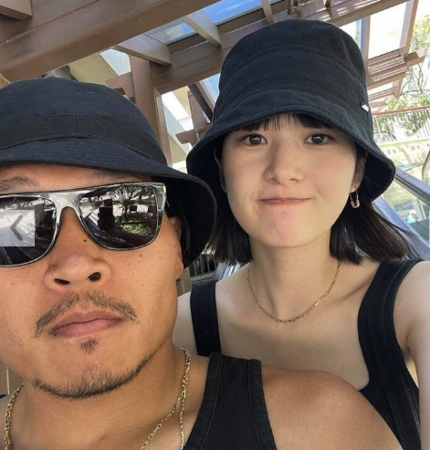 稲垣啓太と新井貴子の画像
