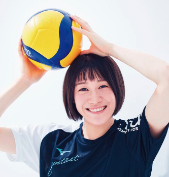 ananの石川真佑の画像