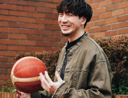 比江島慎選手の私服の画像