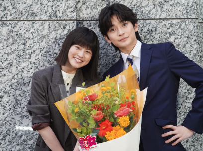 今田美桜と高橋文哉の画像