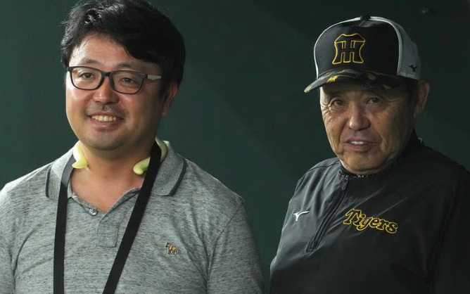 岡田彰布監督と息子の画像