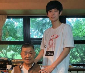 財津一郎さんと孫の財津優太郎の画